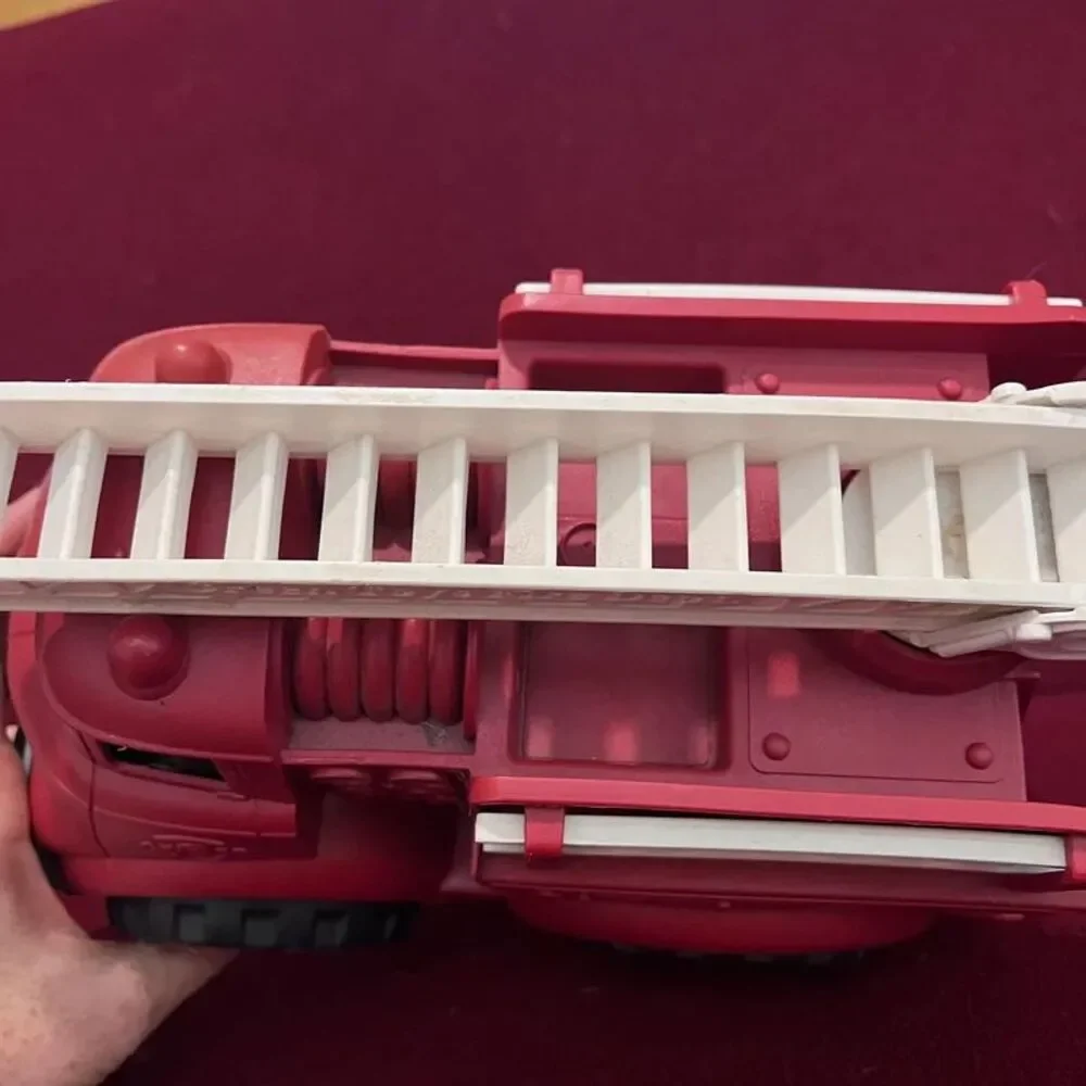 Fire truck with latters Green Toys